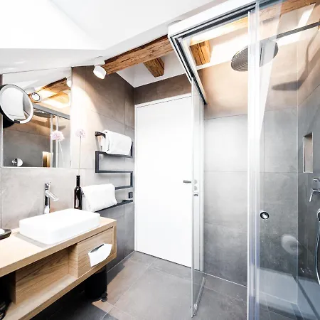 Alte Schule Tiefenbach Apartman Tiefenbach