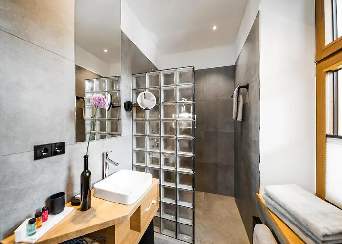 Alte Schule Daire Tiefenbach (Heilbronn)